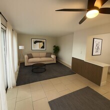 6150 SW 37th St in Davie, FL - Building Photo - Building Photo