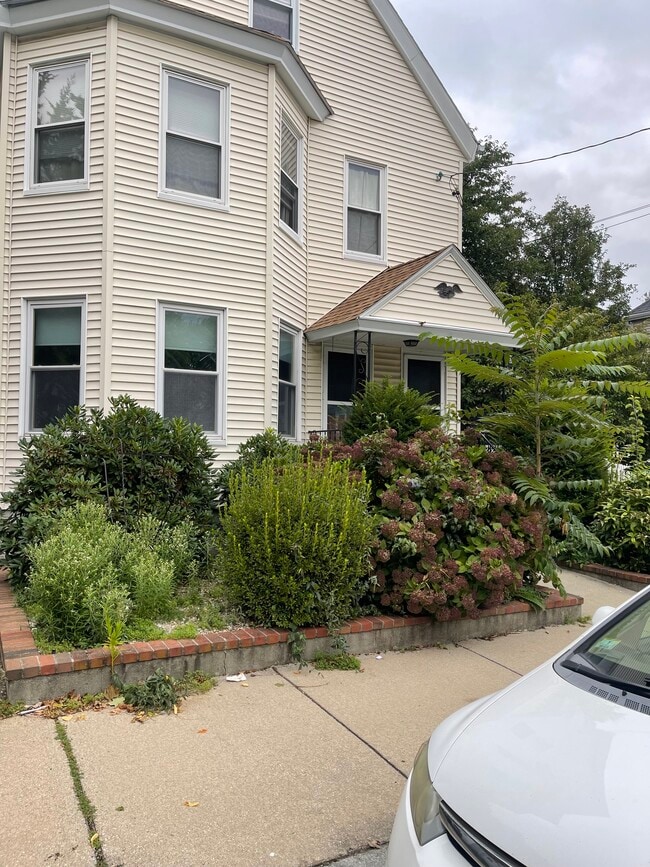 48 Chester Ave, Unit 1