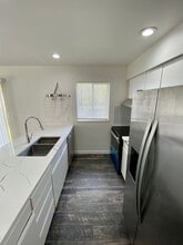 936 E St in Blaine, WA - Building Photo - Building Photo