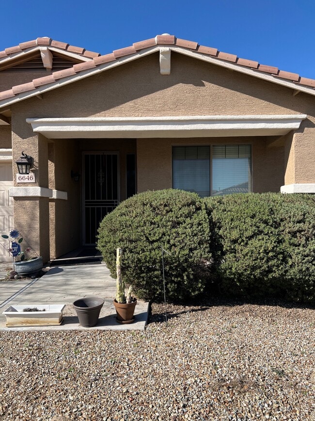 6646 S 57th Ave in Laveen, AZ - Building Photo - Building Photo
