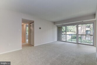 9708 Kingsbridge Dr in Fairfax, VA - Building Photo - Building Photo