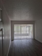 2205 Belleair Rd in Clearwater, FL - Building Photo - Building Photo