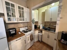 65 Burbank St, Unit 12 in Boston, MA - Building Photo