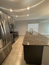 5042 Sparkling Water Wy in Kissimmee, FL - Building Photo - Building Photo