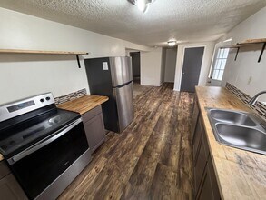 8418 Old Rutledge Pike in Knoxville, TN - Building Photo - Building Photo