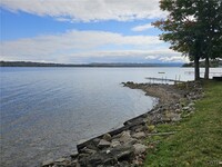 1894 W Lake Rd in Skaneateles, NY - Foto de edificio - Building Photo