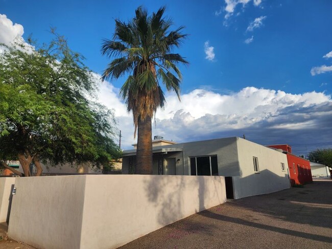1434 E Elm St in Tucson, AZ - Building Photo - Building Photo