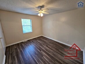 402 Peek Dr in Cookeville, TN - Building Photo - Building Photo