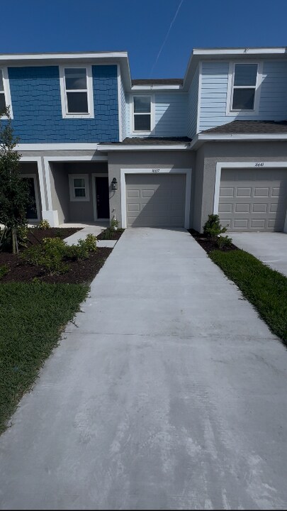 16637 Bergamo Pl in Bradenton, FL - Building Photo