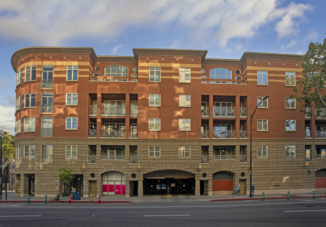 Paseo Villas in San Jose, CA - Building Photo - Building Photo