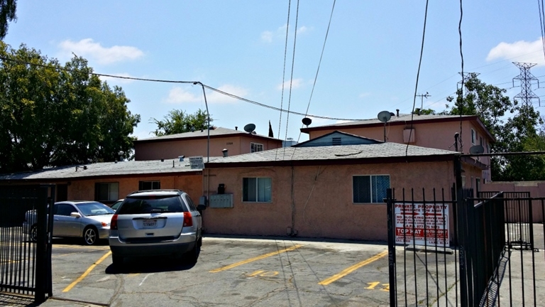 11964-11966 Runnymede St in North Hollywood, CA - Building Photo