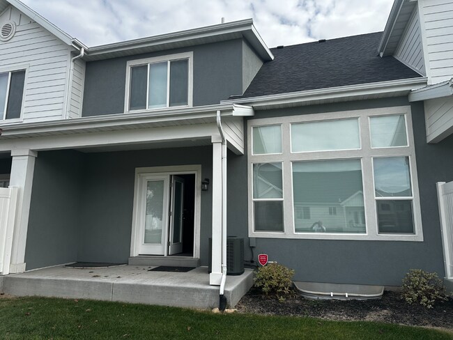 4448 S Stonington Way in Salt Lake City, UT - Foto de edificio - Building Photo