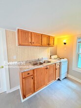 68 E James St in River Rouge, MI - Building Photo - Building Photo