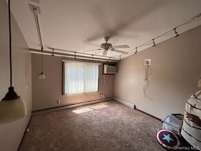 11 Calvert Ave in Ronkonkoma, NY - Building Photo - Building Photo