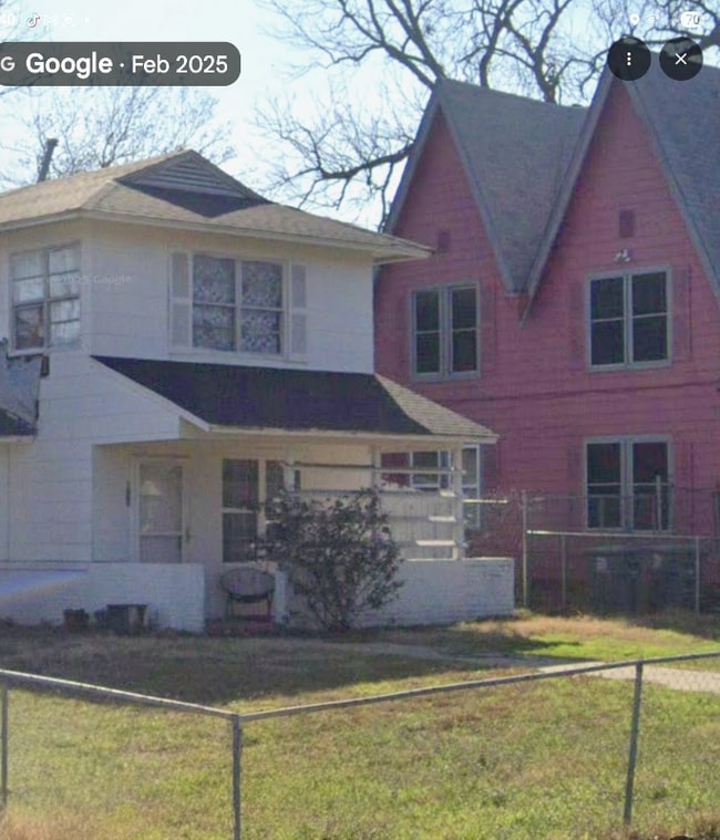 property at 222 E Woodin Blvd