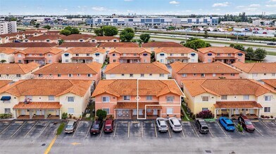 10101 W Okeechobee Rd in Hialeah Gardens, FL - Building Photo - Building Photo