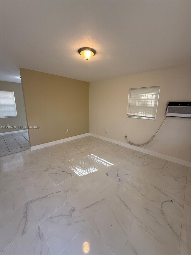 48 NW 77th St in Miami, FL - Building Photo - Building Photo