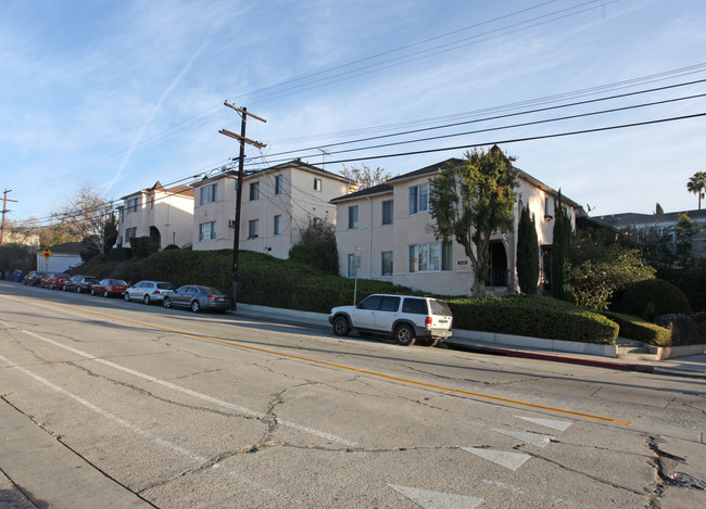 3100 Griffith Park Blvd in Los Angeles, CA - Foto de edificio - Building Photo