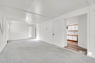 30481 Chestnut Dr, Unit B in Evergreen, CO - Foto de edificio - Building Photo