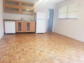 609 Bissonet Ln in Austin, TX - Building Photo - Building Photo