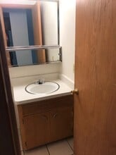 905 N Hawley Rd in Milwaukee, WI - Building Photo - Building Photo