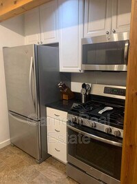 2524 NE Jackson St photo'