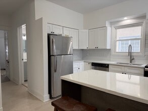 2639 Prairie Ave in Evanston, IL - Building Photo - Building Photo