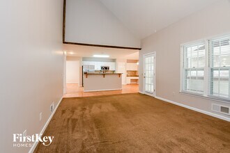 140 Glen Holly Dr in Roswell, GA - Building Photo - Building Photo