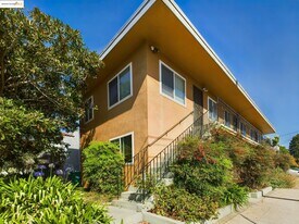 3811 Opal St in Oakland, CA - Building Photo