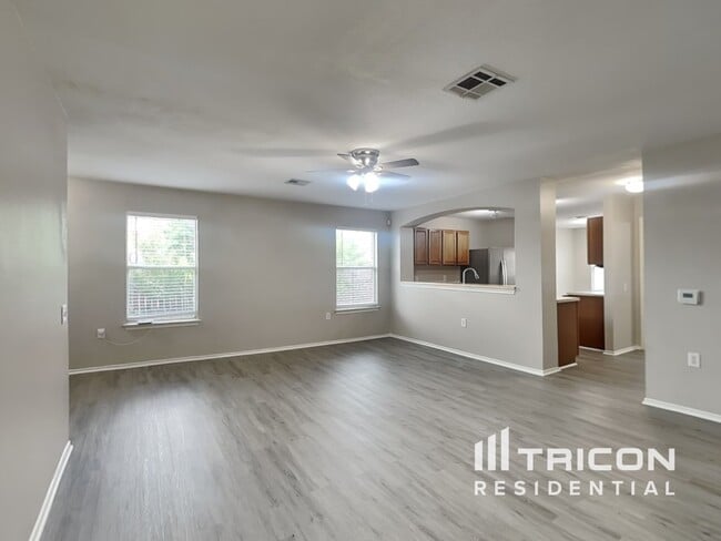 12529 Sky Harbor Dr in Austin, TX - Building Photo - Building Photo