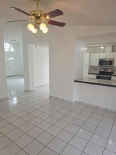 13230 NW 10th St in Miami, FL - Building Photo - Building Photo