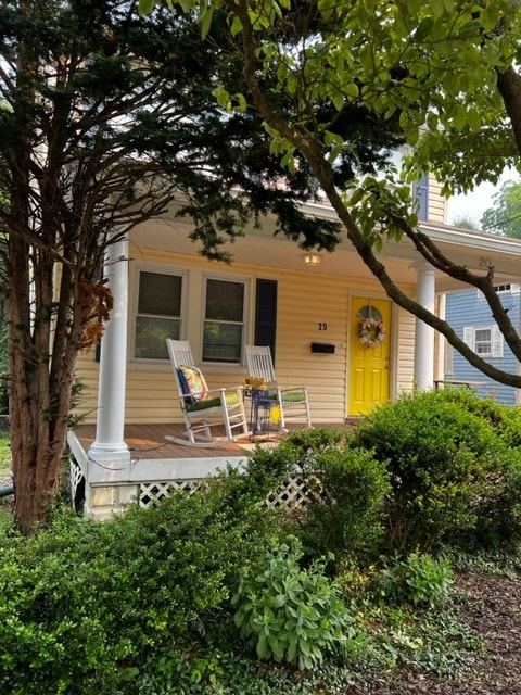 20 Locust Ave, Unit 1