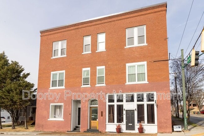 1815 Bailey Ave in Chattanooga, TN - Building Photo - Building Photo