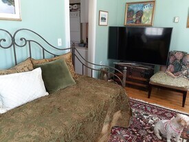 406 The Hill, Unit 406 The Hill in Portsmouth, NH - Building Photo