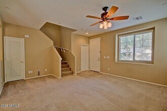 2865 E Trigger Way in Gilbert, AZ - Building Photo - Building Photo