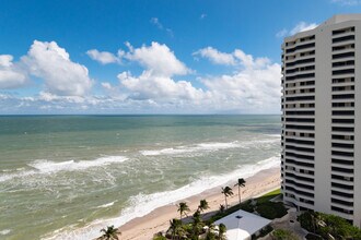 5080 N Ocean Dr in Riviera Beach, FL - Building Photo - Building Photo