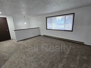 3324 S Raymond Cir in Spokane Valley, WA - Building Photo - Building Photo