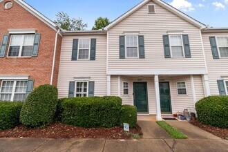 7487 Pilot Cove Ct in Denver, NC - Building Photo - Building Photo