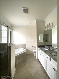 2049 Tamarron Ln in Naples, FL - Building Photo - Building Photo