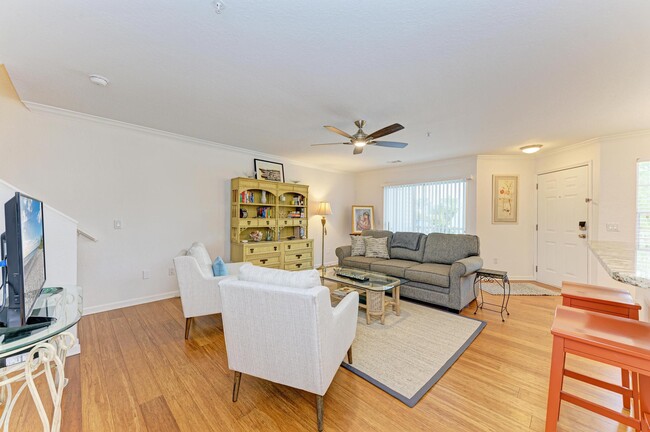 property at 850 S Tamiami Trl