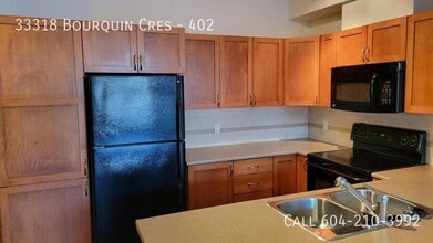 33318 Bourquin Crescent E in Abbotsford, BC - Building Photo - Building Photo