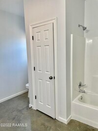 150 Le Village Loop photo'