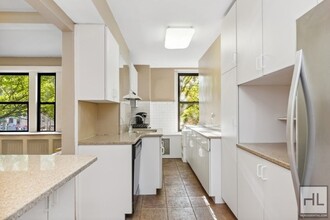 600 W 111th St-Unit -2B in New York, NY - Building Photo - Building Photo