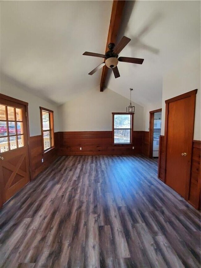 226 Cypress Creek Ln in Wimberley, TX - Building Photo - Building Photo