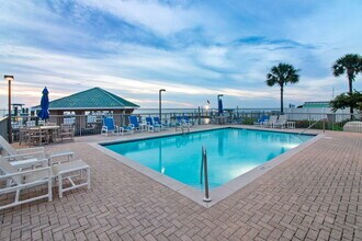 5 Calhoun Ave in Destin, FL - Foto de edificio - Building Photo