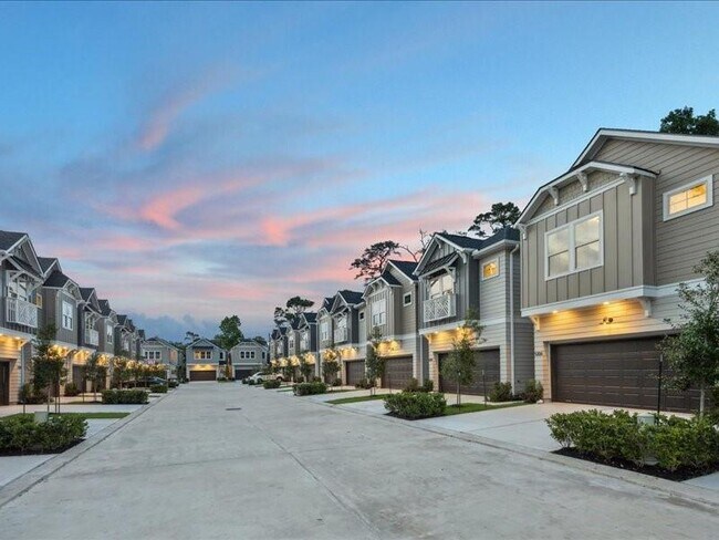5207 Amber St in Houston, TX - Building Photo - Building Photo