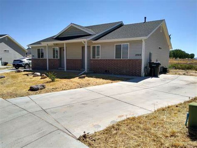 property at 2703 North Mountain Valley Trail