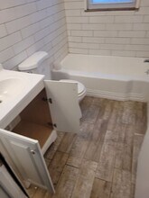 12045 Ashton Ave, Unit AUCMEU in Detroit, MI - Building Photo - Building Photo