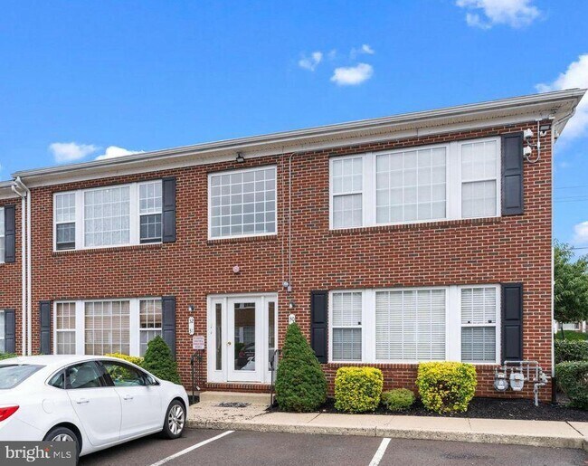 9228 Blue Grass Rd in Philadelphia, PA - Building Photo - Building Photo