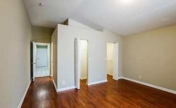 22 14th Ave in North Riverside, IL - Building Photo - Building Photo